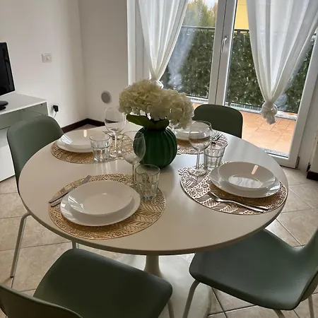 Apartament Bilocale Vicino A Mozzate